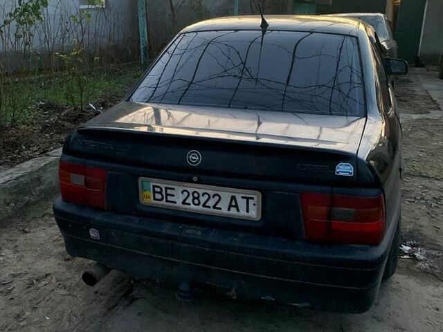Черный Опель Вектра, объемом двигателя 20 л и пробегом 428 тыс. км за 1450 $, фото 3 на Automoto.ua