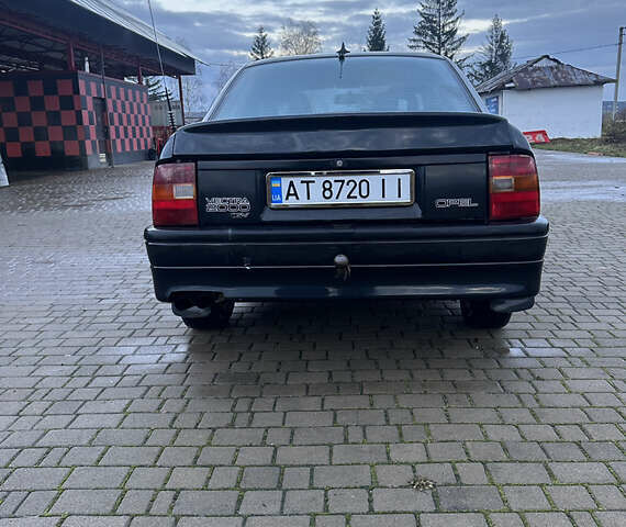 Черный Опель Вектра, объемом двигателя 2 л и пробегом 141 тыс. км за 2800 $, фото 2 на Automoto.ua