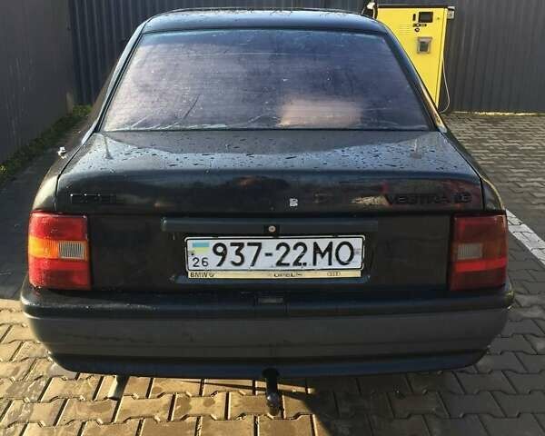 Чорний Опель Вектра, об'ємом двигуна 1.6 л та пробігом 200 тис. км за 1300 $, фото 3 на Automoto.ua
