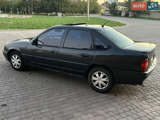 Чорний Опель Вектра, об'ємом двигуна 1.8 л та пробігом 350 тис. км за 699 $, фото 8 на Automoto.ua