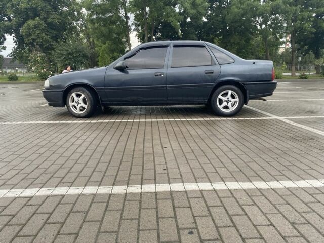 Черный Опель Вектра, объемом двигателя 1.6 л и пробегом 317 тыс. км за 1450 $, фото 2 на Automoto.ua