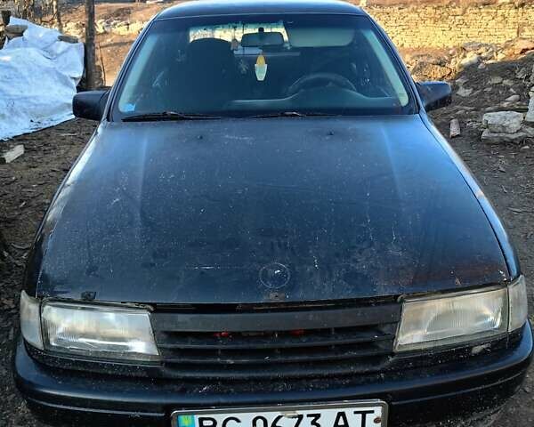 Черный Опель Вектра, объемом двигателя 1.7 л и пробегом 257 тыс. км за 1800 $, фото 5 на Automoto.ua