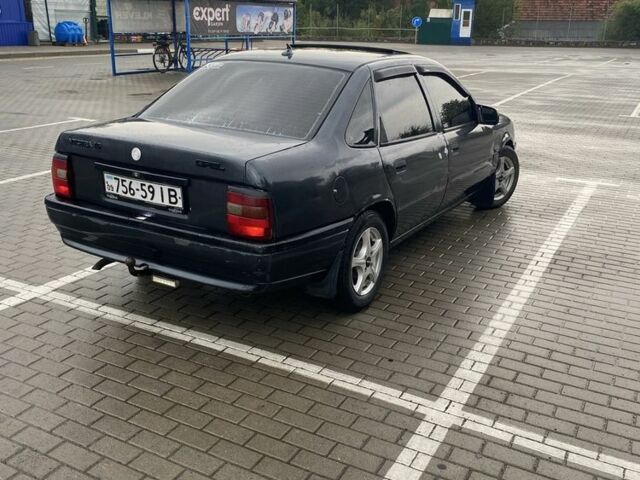 Черный Опель Вектра, объемом двигателя 1.6 л и пробегом 317 тыс. км за 1450 $, фото 4 на Automoto.ua