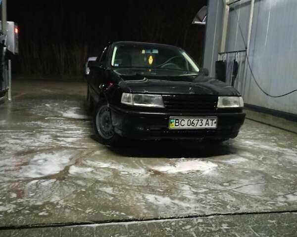 Черный Опель Вектра, объемом двигателя 1.7 л и пробегом 257 тыс. км за 1800 $, фото 9 на Automoto.ua