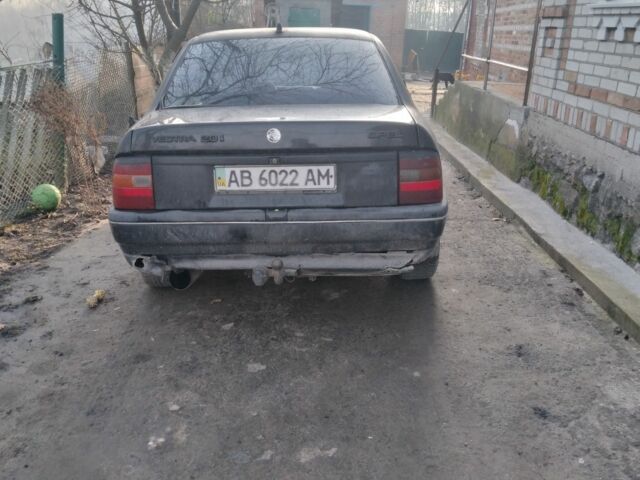 Черный Опель Вектра, объемом двигателя 2 л и пробегом 10 тыс. км за 900 $, фото 3 на Automoto.ua