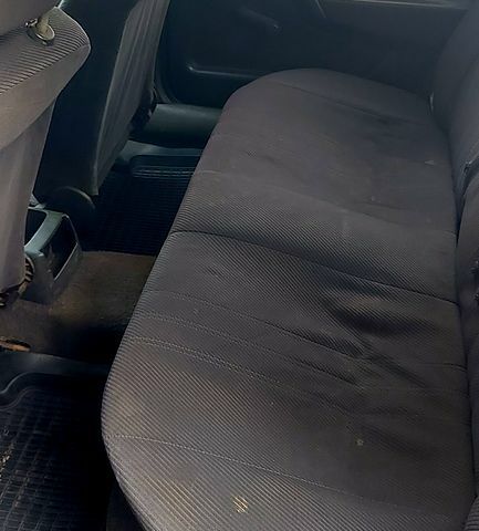 Черный Опель Вектра, объемом двигателя 2 л и пробегом 380 тыс. км за 900 $, фото 2 на Automoto.ua