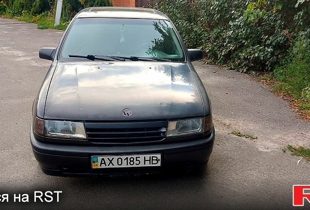 Черный Опель Вектра, объемом двигателя 2 л и пробегом 380 тыс. км за 900 $, фото 3 на Automoto.ua