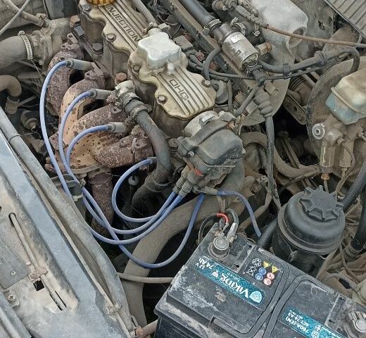 Черный Опель Вектра, объемом двигателя 2 л и пробегом 200 тыс. км за 850 $, фото 6 на Automoto.ua