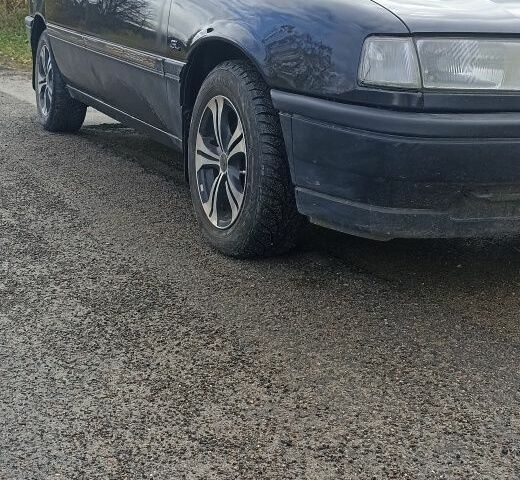 Черный Опель Вектра, объемом двигателя 2 л и пробегом 200 тыс. км за 850 $, фото 7 на Automoto.ua