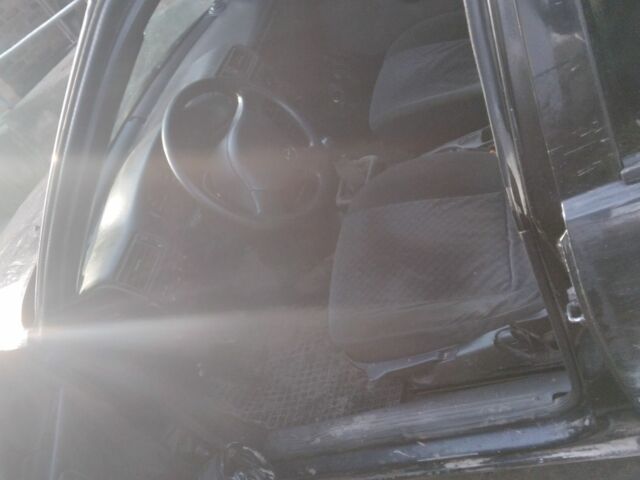 Черный Опель Вектра, объемом двигателя 2 л и пробегом 10 тыс. км за 900 $, фото 6 на Automoto.ua