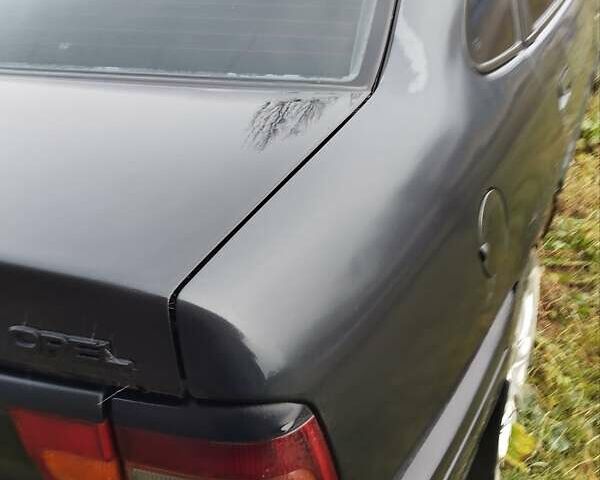 Чорний Опель Вектра, об'ємом двигуна 1.8 л та пробігом 310 тис. км за 750 $, фото 2 на Automoto.ua