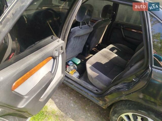 Черный Опель Вектра, объемом двигателя 2 л и пробегом 350 тыс. км за 930 $, фото 5 на Automoto.ua