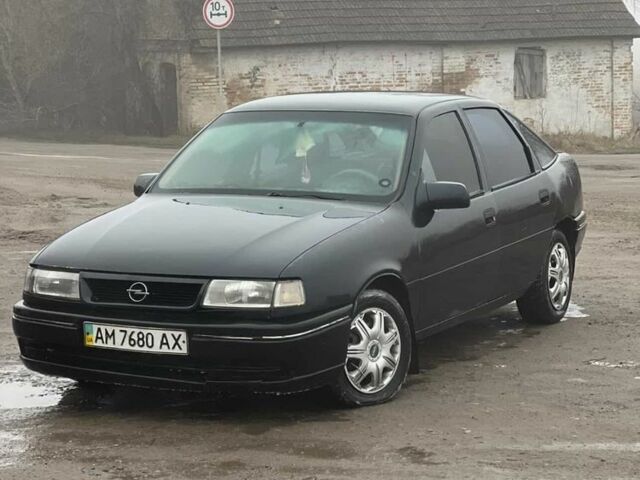 Чорний Опель Вектра, об'ємом двигуна 1.8 л та пробігом 300 тис. км за 1300 $, фото 2 на Automoto.ua