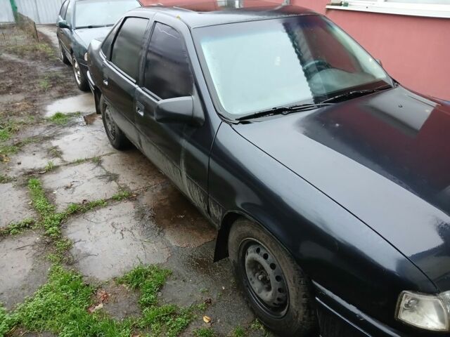 Черный Опель Вектра, объемом двигателя 2 л и пробегом 500 тыс. км за 1040 $, фото 1 на Automoto.ua