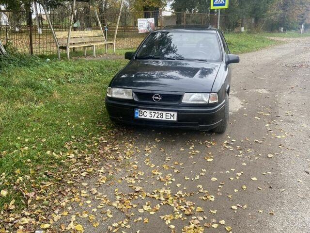 Черный Опель Вектра, объемом двигателя 2 л и пробегом 350 тыс. км за 1200 $, фото 13 на Automoto.ua
