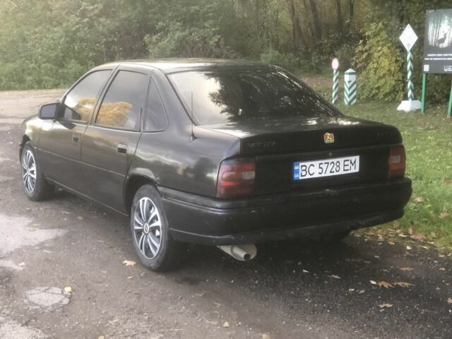 Черный Опель Вектра, объемом двигателя 2 л и пробегом 350 тыс. км за 1200 $, фото 19 на Automoto.ua