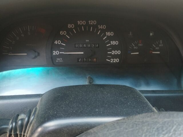 Черный Опель Вектра, объемом двигателя 1.8 л и пробегом 665 тыс. км за 1800 $, фото 3 на Automoto.ua