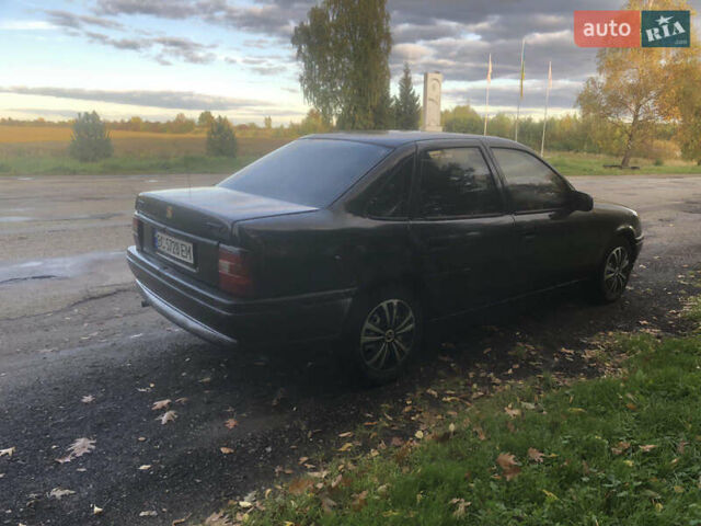 Черный Опель Вектра, объемом двигателя 2 л и пробегом 350 тыс. км за 1300 $, фото 10 на Automoto.ua