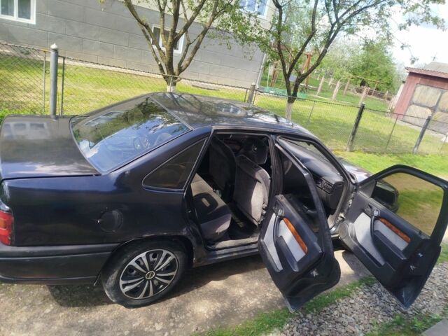 Чорний Опель Вектра, об'ємом двигуна 2 л та пробігом 350 тис. км за 38000 $, фото 7 на Automoto.ua