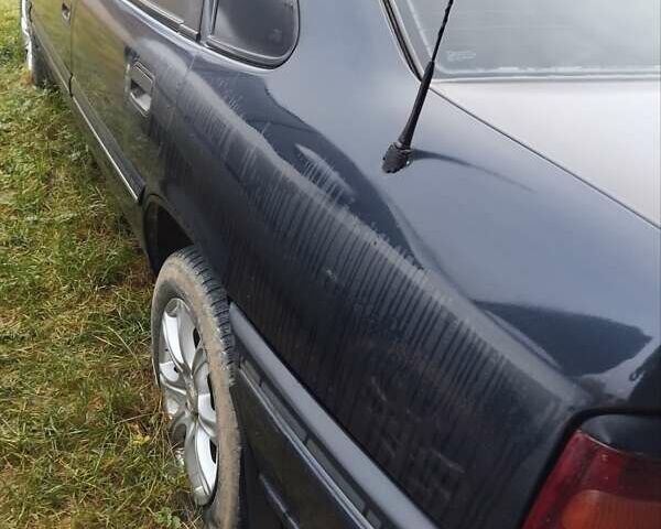 Чорний Опель Вектра, об'ємом двигуна 1.8 л та пробігом 310 тис. км за 750 $, фото 4 на Automoto.ua