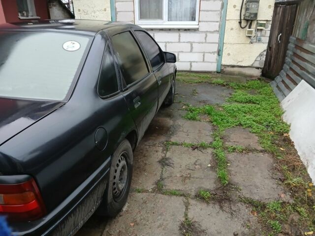 Черный Опель Вектра, объемом двигателя 2 л и пробегом 500 тыс. км за 1040 $, фото 2 на Automoto.ua