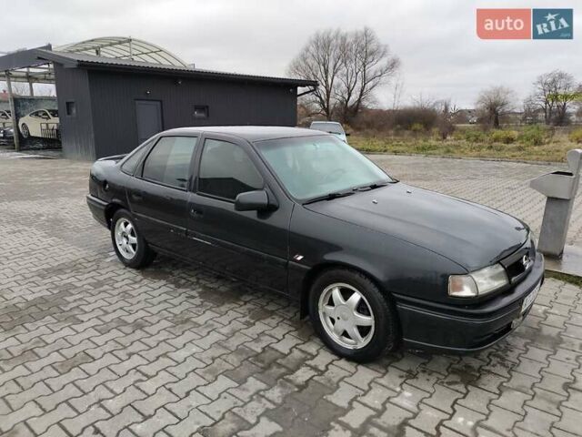 Черный Опель Вектра, объемом двигателя 1.8 л и пробегом 460 тыс. км за 1200 $, фото 9 на Automoto.ua