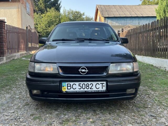 Черный Опель Вектра, объемом двигателя 2 л и пробегом 423 тыс. км за 1650 $, фото 1 на Automoto.ua