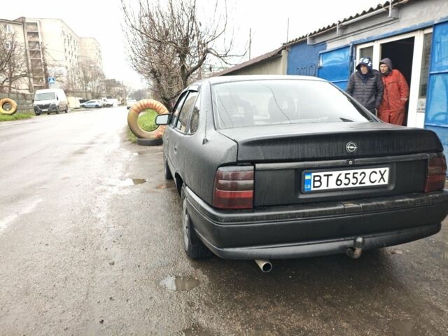 Черный Опель Вектра, объемом двигателя 2 л и пробегом 200 тыс. км за 1200 $, фото 4 на Automoto.ua