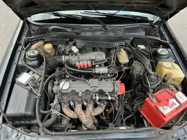 Черный Опель Вектра, объемом двигателя 2 л и пробегом 423 тыс. км за 1650 $, фото 12 на Automoto.ua