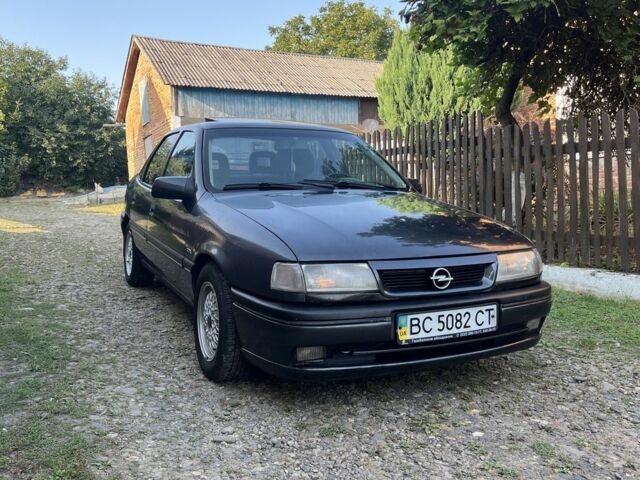 Черный Опель Вектра, объемом двигателя 2 л и пробегом 423 тыс. км за 1650 $, фото 2 на Automoto.ua