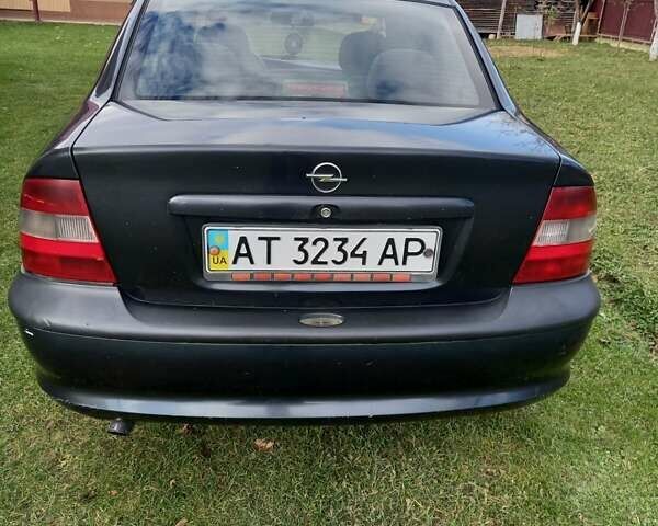 Чорний Опель Вектра, об'ємом двигуна 1.7 л та пробігом 430 тис. км за 1000 $, фото 6 на Automoto.ua