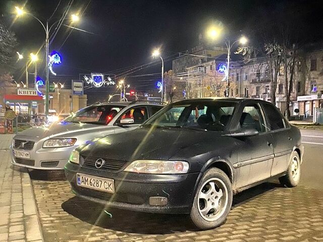 Чорний Опель Вектра, об'ємом двигуна 2 л та пробігом 410 тис. км за 1600 $, фото 2 на Automoto.ua