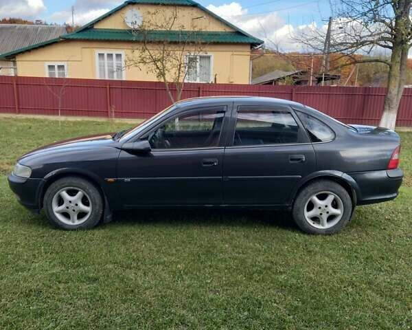 Чорний Опель Вектра, об'ємом двигуна 1.7 л та пробігом 430 тис. км за 1000 $, фото 2 на Automoto.ua