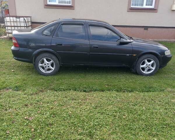 Чорний Опель Вектра, об'ємом двигуна 1.7 л та пробігом 430 тис. км за 1000 $, фото 9 на Automoto.ua