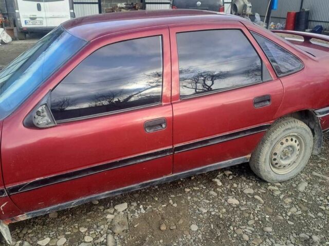 Черный Опель Вектра, объемом двигателя 1.6 л и пробегом 350 тыс. км за 600 $, фото 3 на Automoto.ua