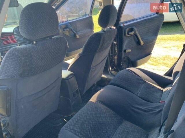 Черный Опель Вектра, объемом двигателя 1.6 л и пробегом 400 тыс. км за 1470 $, фото 12 на Automoto.ua