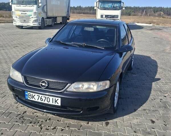 Черный Опель Вектра, объемом двигателя 1.6 л и пробегом 400 тыс. км за 1800 $, фото 6 на Automoto.ua