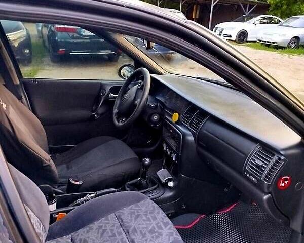 Чорний Опель Вектра, об'ємом двигуна 2 л та пробігом 300 тис. км за 2500 $, фото 2 на Automoto.ua