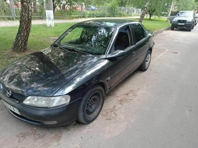 Черный Опель Вектра, объемом двигателя 1.8 л и пробегом 380 тыс. км за 1400 $, фото 6 на Automoto.ua