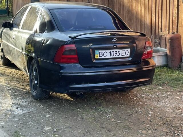 Черный Опель Вектра, объемом двигателя 2 л и пробегом 350 тыс. км за 1400 $, фото 1 на Automoto.ua