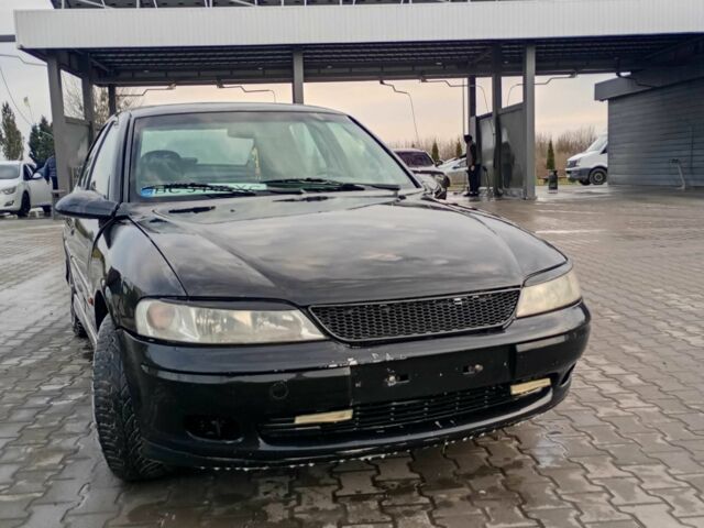 Чорний Опель Вектра, об'ємом двигуна 1.6 л та пробігом 370 тис. км за 1950 $, фото 1 на Automoto.ua