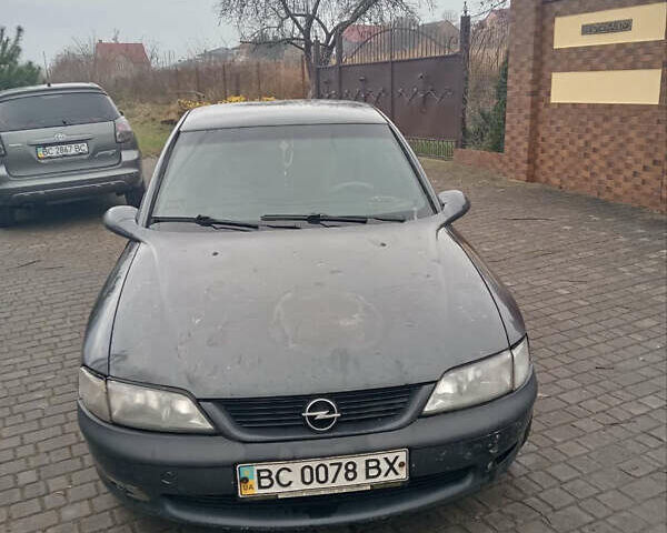 Черный Опель Вектра, объемом двигателя 1.8 л и пробегом 454 тыс. км за 1750 $, фото 1 на Automoto.ua