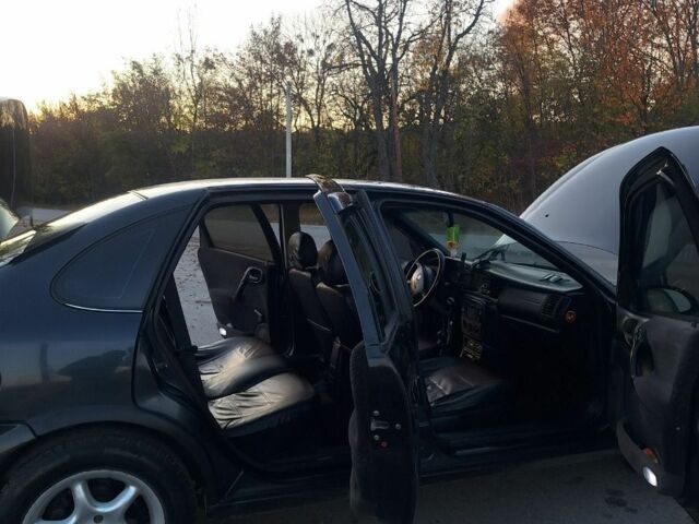 Черный Опель Вектра, объемом двигателя 1.8 л и пробегом 340 тыс. км за 2650 $, фото 15 на Automoto.ua