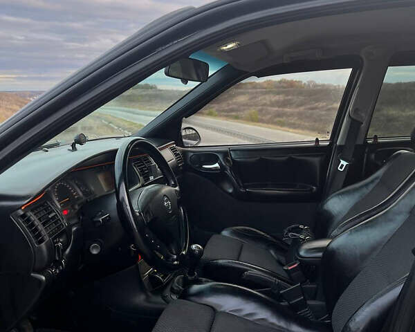 Опель Вектра 1998 в Кобеляках на Automoto.ua Черный Опель Вектра, объемом двигателя 2.5 л и пробегом 303 тыс. км за 5000 $, фото 14 на Automoto.ua