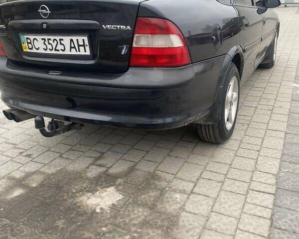 Черный Опель Вектра, объемом двигателя 1.6 л и пробегом 235 тыс. км за 3500 $, фото 2 на Automoto.ua