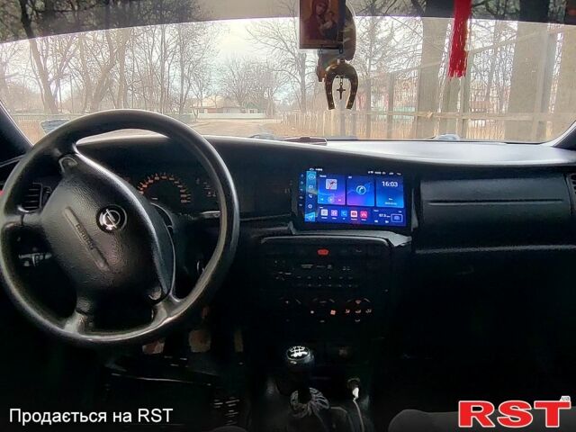 Чорний Опель Вектра, об'ємом двигуна 1.6 л та пробігом 321 тис. км за 2500 $, фото 8 на Automoto.ua