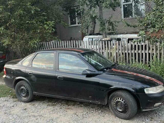 Чорний Опель Вектра, об'ємом двигуна 0 л та пробігом 300 тис. км за 600 $, фото 1 на Automoto.ua