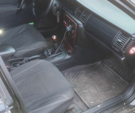 Опель Вектра 1999 в Миргороде на Automoto.ua Черный Опель Вектра, объемом двигателя 1.8 л и пробегом 243 тыс. км за 3568 $, фото 6 на Automoto.ua