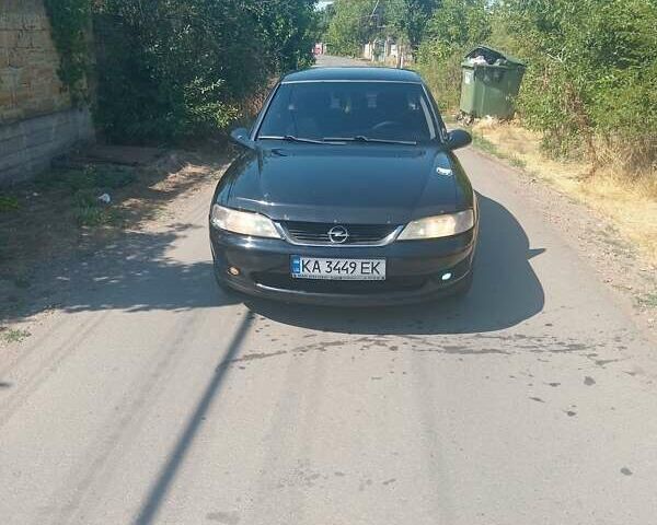 Черный Опель Вектра, объемом двигателя 1.6 л и пробегом 434 тыс. км за 2250 $, фото 39 на Automoto.ua