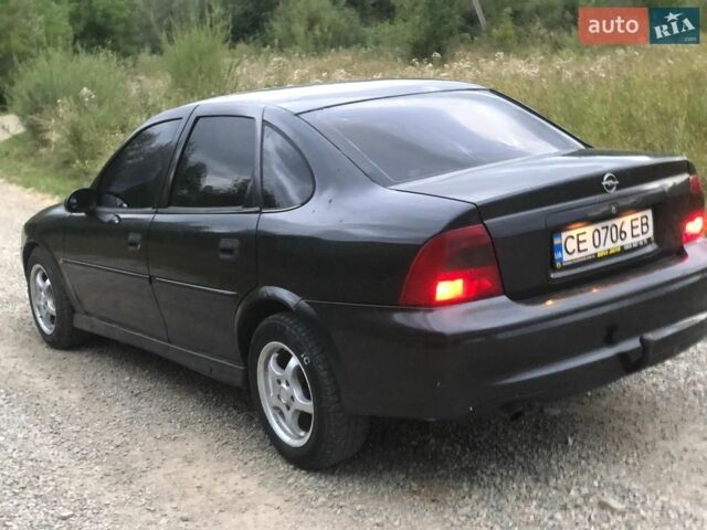 Чорний Опель Вектра, об'ємом двигуна 2 л та пробігом 358 тис. км за 1900 $, фото 2 на Automoto.ua